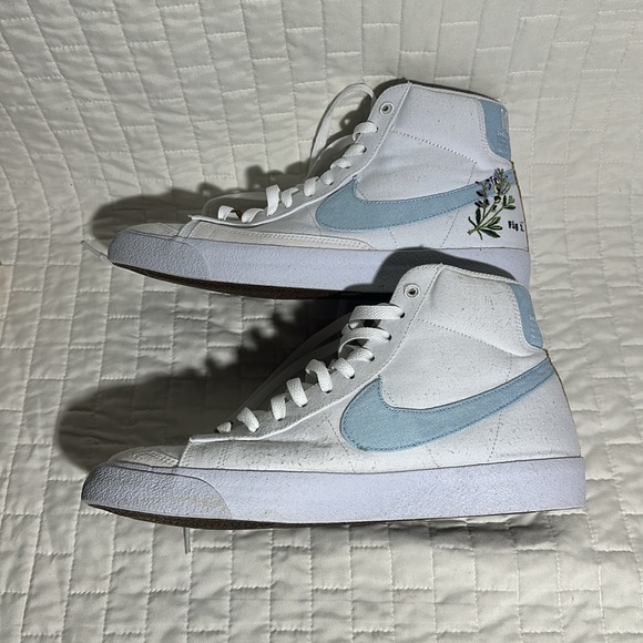 nike indigo hightops